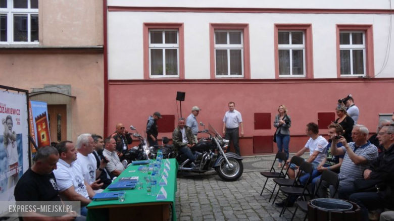 Prezentacja autobiografii Władysława Kozakiewicza