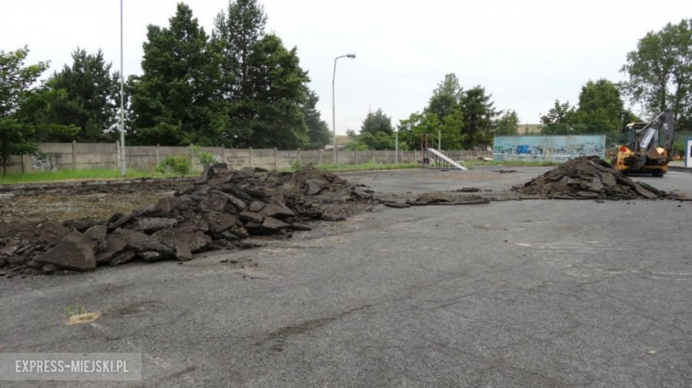 Rozpoczęły się pierwsze prace związane z powstaniem skateparku w Ząbkowicach Śląskich