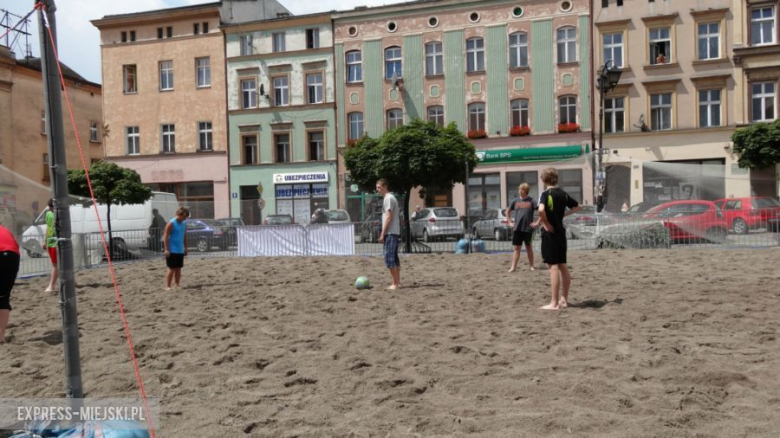 trakcji "Dni i Nocy Krzywej Wieży"