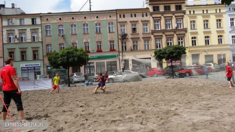 trakcji "Dni i Nocy Krzywej Wieży"