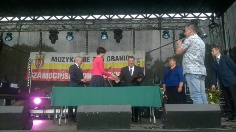 Złotostoccy samorządowcy odwiedzili gminę Szamocin. Podpisano porozumienie