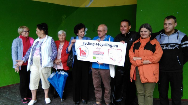 Dominik Dobrowolski odwiedził Ziębice w ramach akcji „Cycling Recycling”