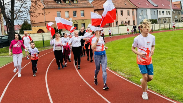 Międzypokoleniowy bieg dla Biało-Czerwonej w Ziębicach