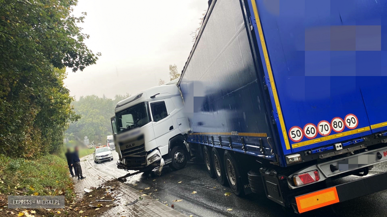 Kolizja samochodu ciężarowego w Bardzie