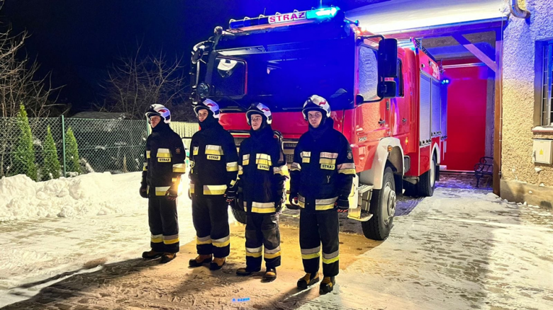 Policjanci i strażacy uczcili pamięć zmarłych policjantów