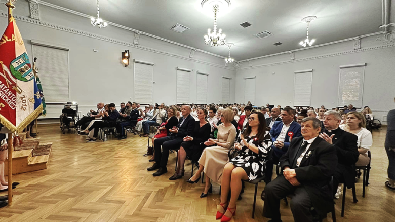 „Połączmy serca w jedno Ojczyzny kochanie”. Akademia patriotyczna w Ziębicach