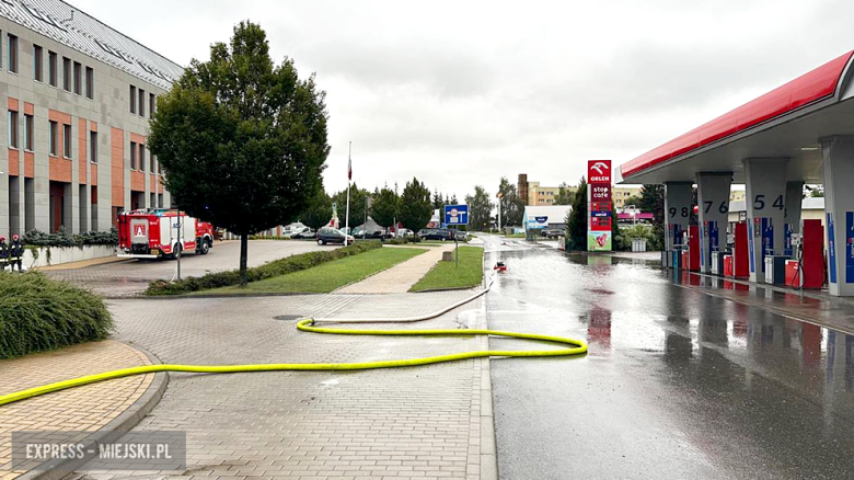 Obfite opady deszczu w Ząbkowicach Śląskich. Zalane ulice, garaże i piwnice