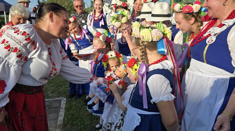 V Jubileuszowy Przegląd Zespołów Ludowych rozbrzmiał w Mąkolnie