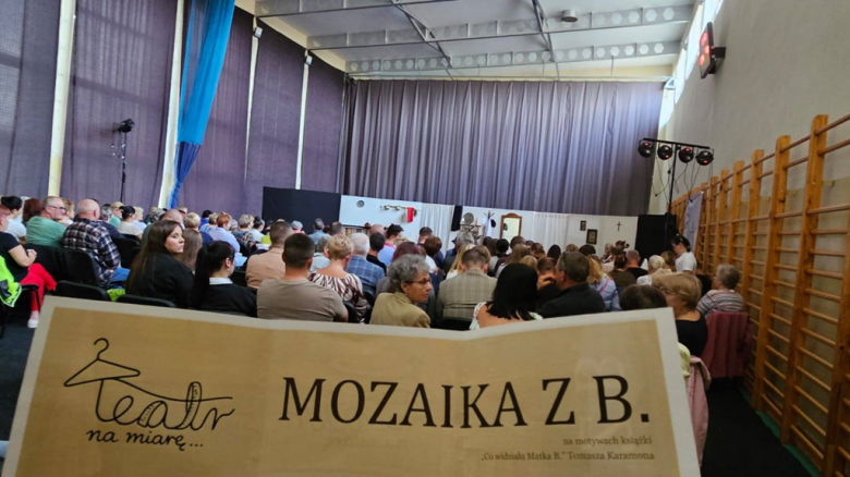 Premiera sztuki „Mozaika z B.” w wykonaniu Teatru na Miarę