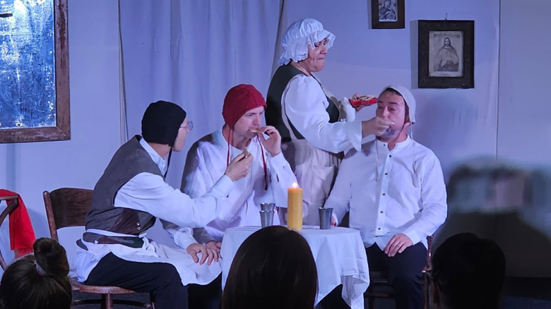 Premiera sztuki „Mozaika z B.” w wykonaniu Teatru na Miarę