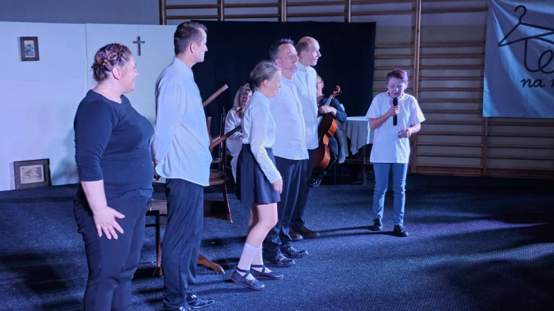Premiera sztuki „Mozaika z B.” w wykonaniu Teatru na Miarę