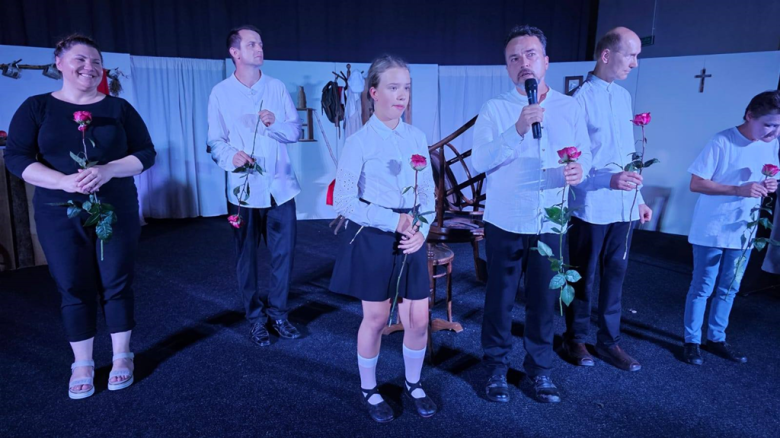 Premiera sztuki „Mozaika z B.” w wykonaniu Teatru na Miarę