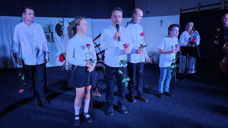 Premiera sztuki „Mozaika z B.” w wykonaniu Teatru na Miarę