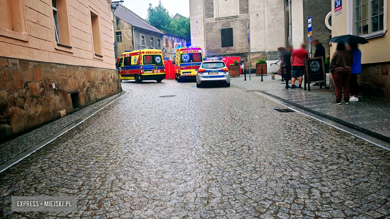 Śmiertelny wypadek w Bardzie. Nie żyje 45-letni mężczyzna i 12-letni chłopiec