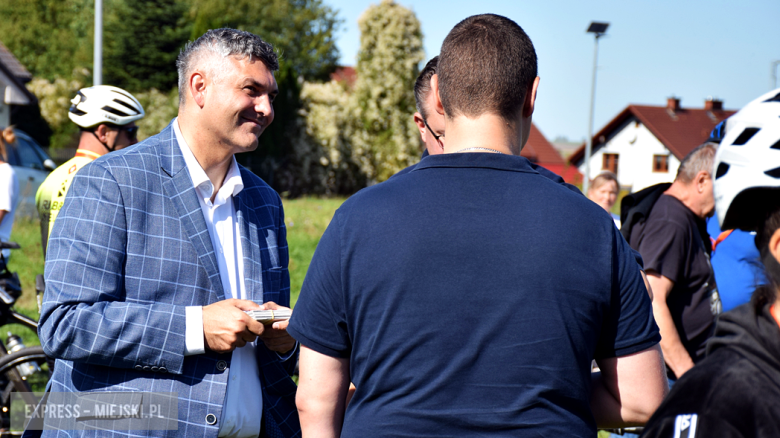 Nowa ścieżka rowerowa otwarta. Ponad 150 osób na trasie 26. Powiatowego Rajdu Rowerowego