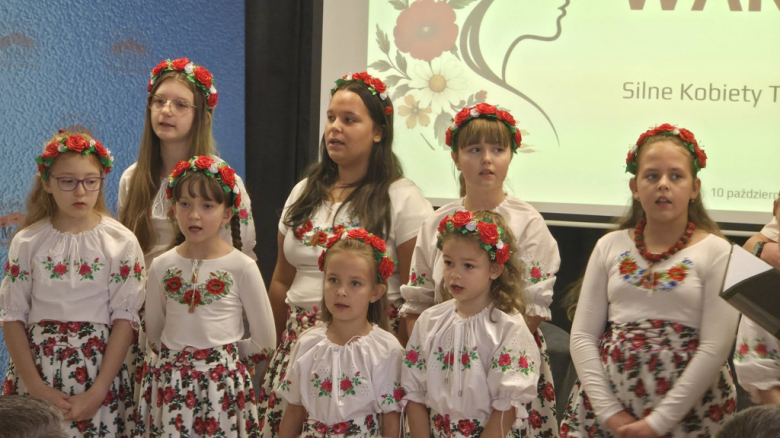 O wartościach i roli kobiet na wsi. VI Powiatowy Kongres Kobiet Wiejskich odbył się w Mąkolnie