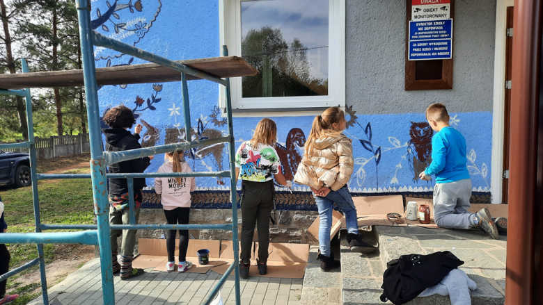 W Lubnowie powstał mural namalowany specjalnymi farbami pochłaniającymi smog