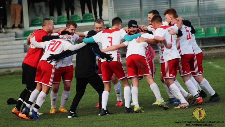 Klasa okręgowa: Zamek Kamieniec Ząbkowicki 3:0 (2:0) Kryształ Stronie Śląskie