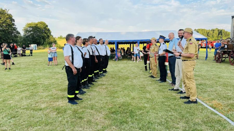 W Lubnowie trwa 9. Zlot Starych Sikawek Strażackich [foto]