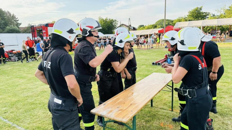 W Lubnowie trwa 9. Zlot Starych Sikawek Strażackich [foto]