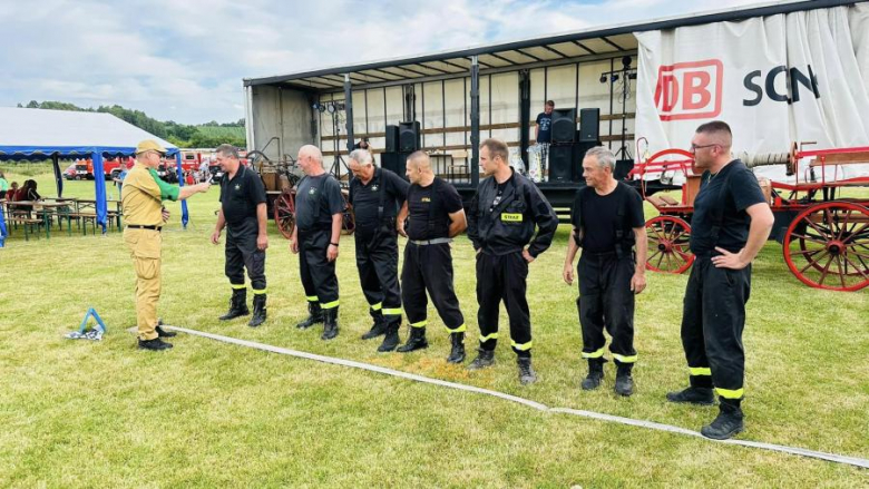 W Lubnowie trwa 9. Zlot Starych Sikawek Strażackich [foto]