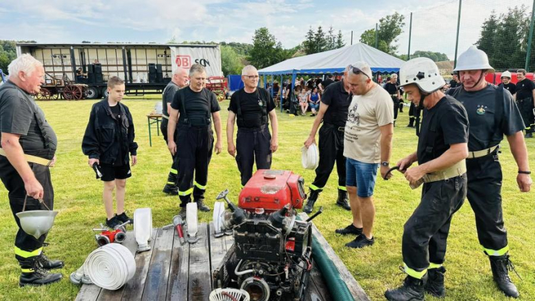 W Lubnowie trwa 9. Zlot Starych Sikawek Strażackich [foto]