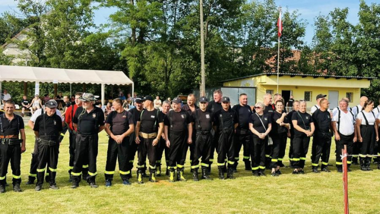 W Lubnowie trwa 9. Zlot Starych Sikawek Strażackich [foto]