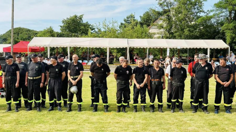 W Lubnowie trwa 9. Zlot Starych Sikawek Strażackich [foto]