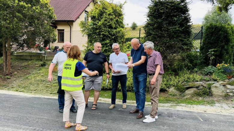 Nowa droga dojazdowa w Czerńczycach oddana do użytku