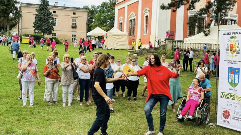 14. Pielgrzymka Osób Niepełnosprawnych zawitała do Henrykowa