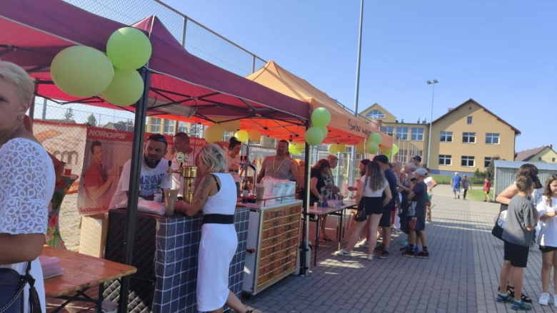 Piknik parafialny w Przyłęku. Zbierano środki na remont plebanii