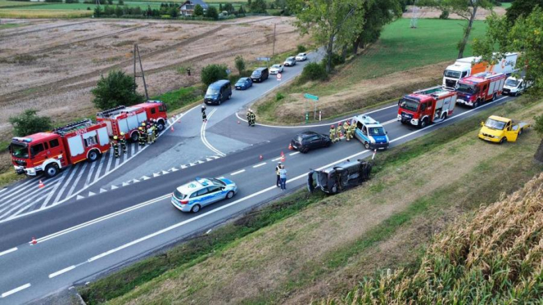 Zderzenie opla i forda między Braszowicami a Ząbkowicami Śląskimi