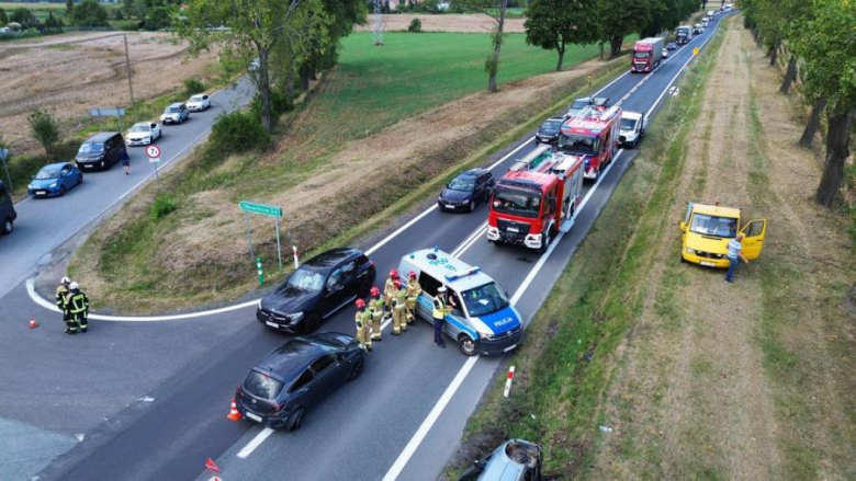 Zderzenie opla i forda między Braszowicami a Ząbkowicami Śląskimi