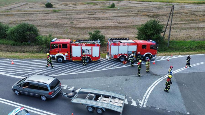 Zderzenie opla i forda między Braszowicami a Ząbkowicami Śląskimi