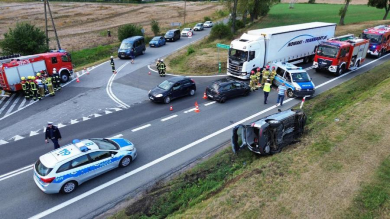 Zderzenie opla i forda między Braszowicami a Ząbkowicami Śląskimi