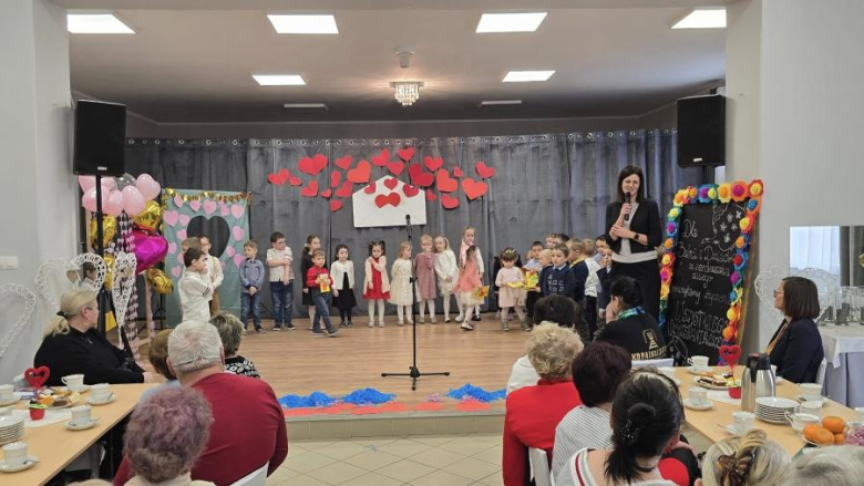 Dzień Babci i Dziadka w Przedszkolu „Zielona Dolina” w Mąkolnie