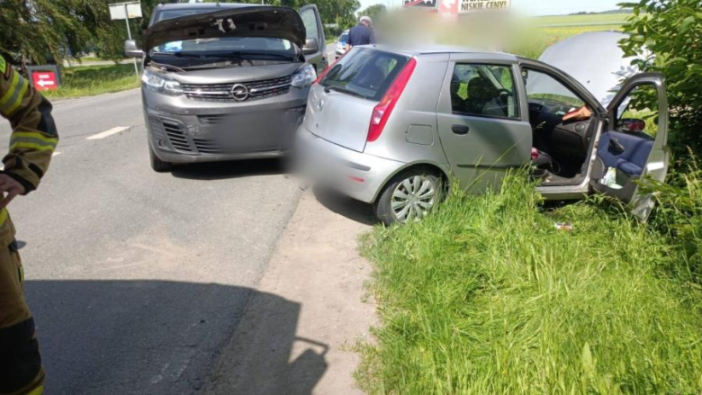 Kolizja opla i fiata na ul. Wrocławskiej