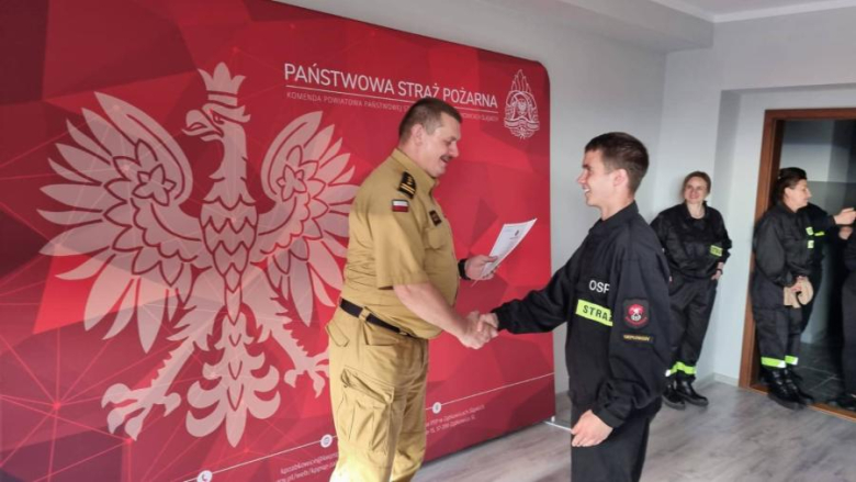 Nowi strażacy-ratownicy w jednostkach ochotniczych straży pożarnych