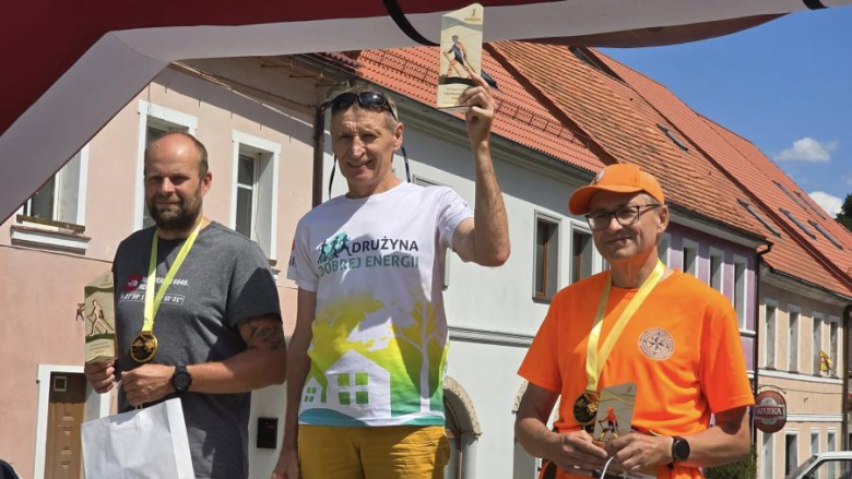 Na najlepszych biegaczy czekały sztabki złota. XIV Bieg na Jawornik za namii