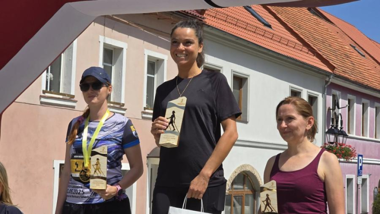 Na najlepszych biegaczy czekały sztabki złota. XIV Bieg na Jawornik za namii