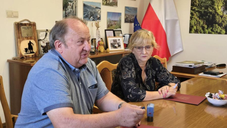 Umowy na dotacje celowe z Rodzinnymi Ogrodami Działkowymi podpisane