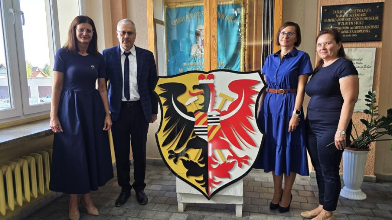 Uroczyste rozpoczęcie roku w złotostockiej podstawówce