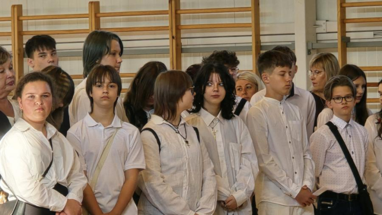 Uroczyste rozpoczęcie roku w złotostockiej podstawówce