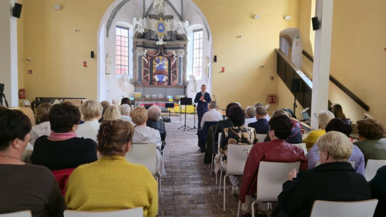 Aktywni seniorzy z powiatu spotkali się w Złotym Stoku