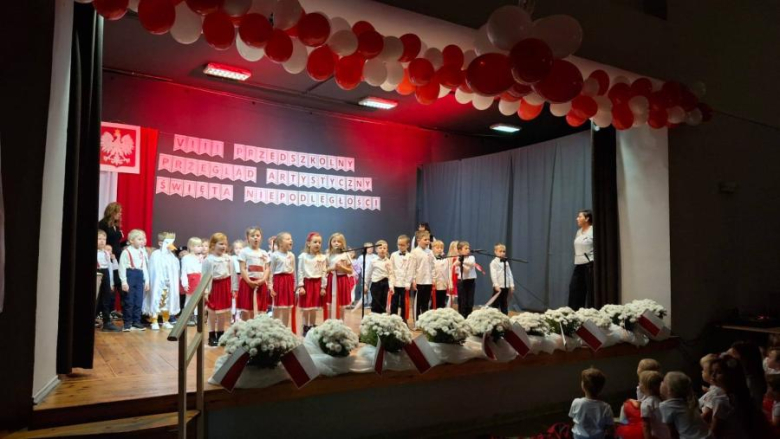 VIII Przedszkolny Przegląd Artystyczny z okazji Święta Niepodległości