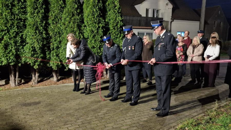 Uroczyste otwarcie odnowionej remizy i świetlicy w Lutomierzu