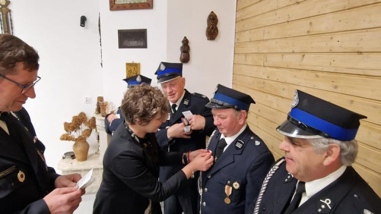 Uroczyste otwarcie odnowionej remizy i świetlicy w Lutomierzu