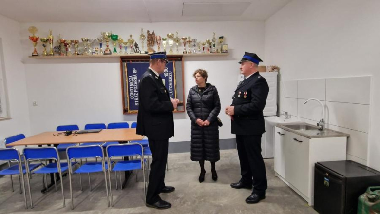 Uroczyste otwarcie odnowionej remizy i świetlicy w Lutomierzu