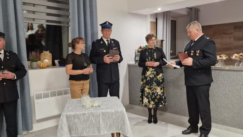 Uroczyste otwarcie odnowionej remizy i świetlicy w Lutomierzu