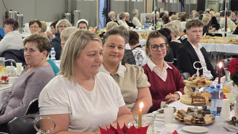 Świąteczne spotkanie Uniwersytetu Trzeciego Wieku w Złotym Stoku 